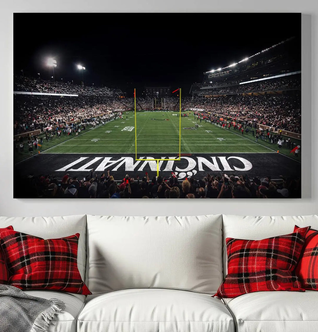 Cincinnati Bearcats Football Team Print - Nippert Stadium Wall Art Canvas Print