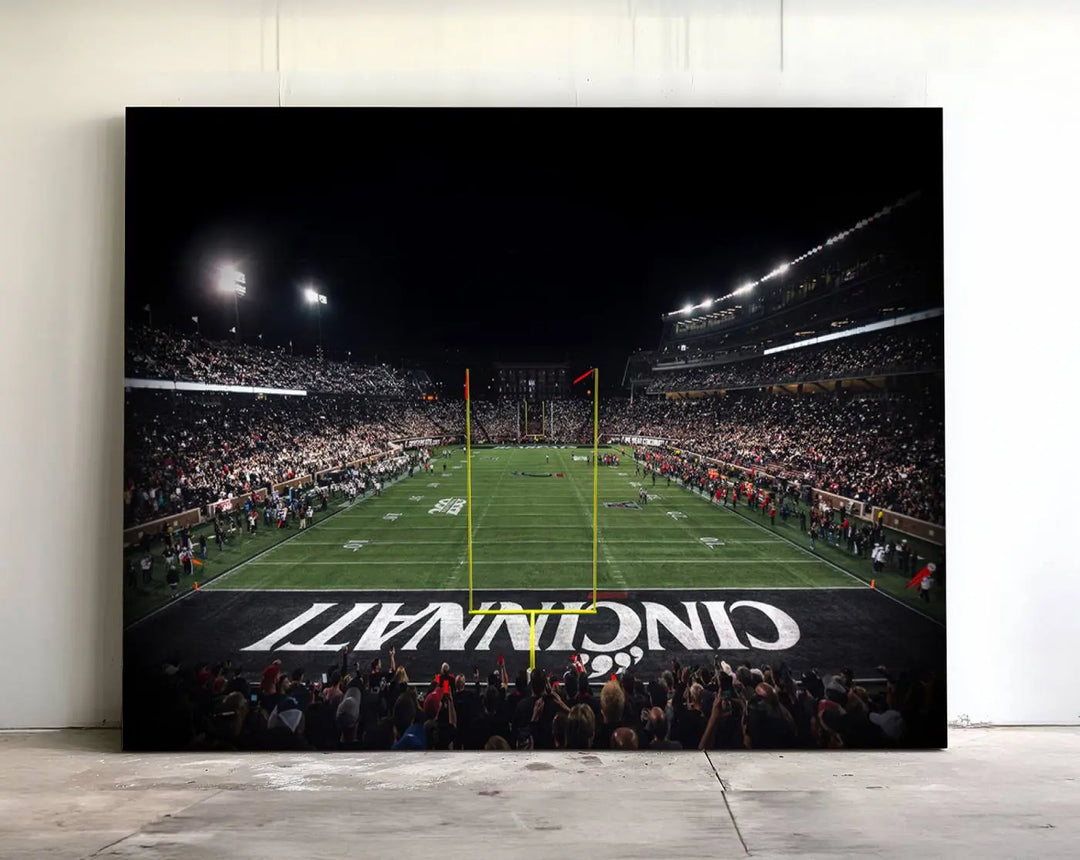 Cincinnati Bearcats Football Team Print - Nippert Stadium Wall Art Canvas Print