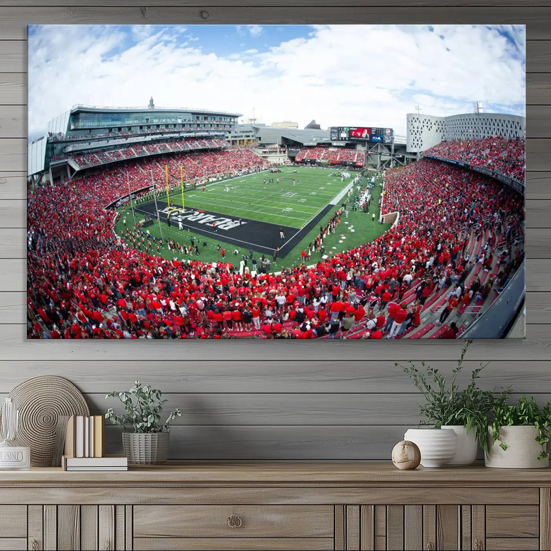 Cincinnati Bearcats Football Team Print - Nippert Stadium Wall Art Canvas Print