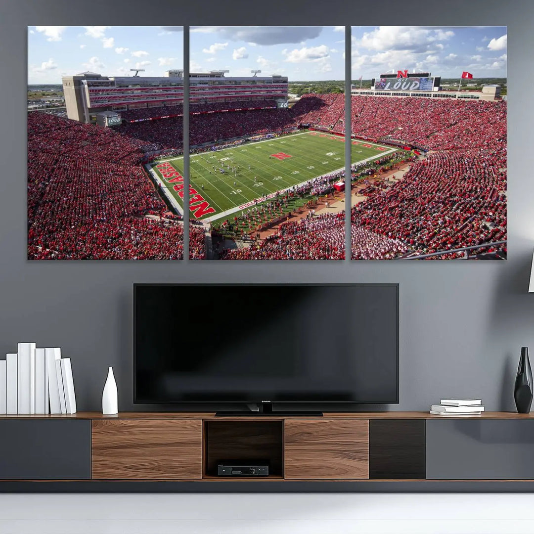 University of Nebraska Cornhuskers Football Team Print - Lincoln Memorial Stadium Wall Art Canvas Print