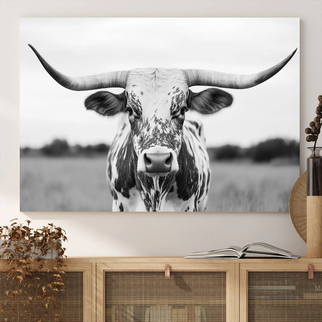 Highland Cow Wall Art - Black and White Western Longhorn Canvas - Farmhouse Living Room Decor - Southwestern Animal Artwork for Home