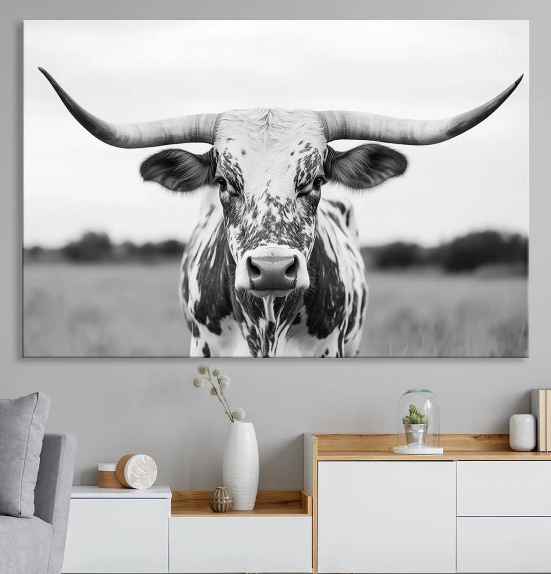 Highland Cow Wall Art - Black and White Western Longhorn Canvas - Farmhouse Living Room Decor - Southwestern Animal Artwork for Home