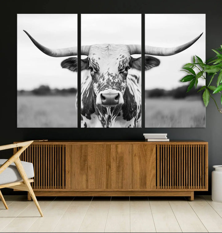 Highland Cow Wall Art - Black and White Western Longhorn Canvas - Farmhouse Living Room Decor - Southwestern Animal Artwork for Home