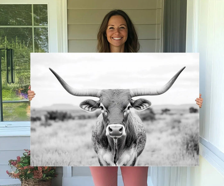 Highland Cow Wall Art Print - Black and White Texas Western Longhorn Canvas - Farmhouse Decor Print - Southwestern Animal Artwork for Home