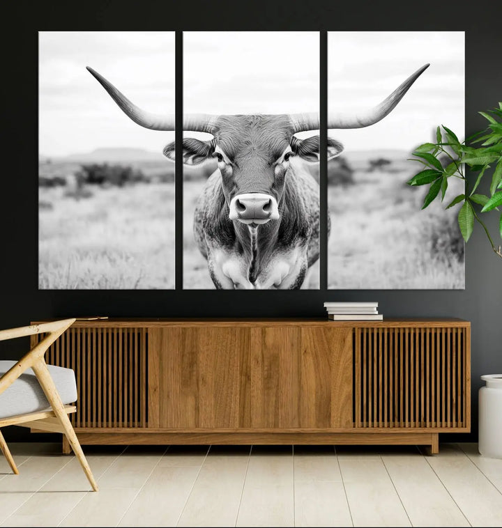 Highland Cow Wall Art Print - Black and White Texas Western Longhorn Canvas - Farmhouse Decor Print - Southwestern Animal Artwork for Home