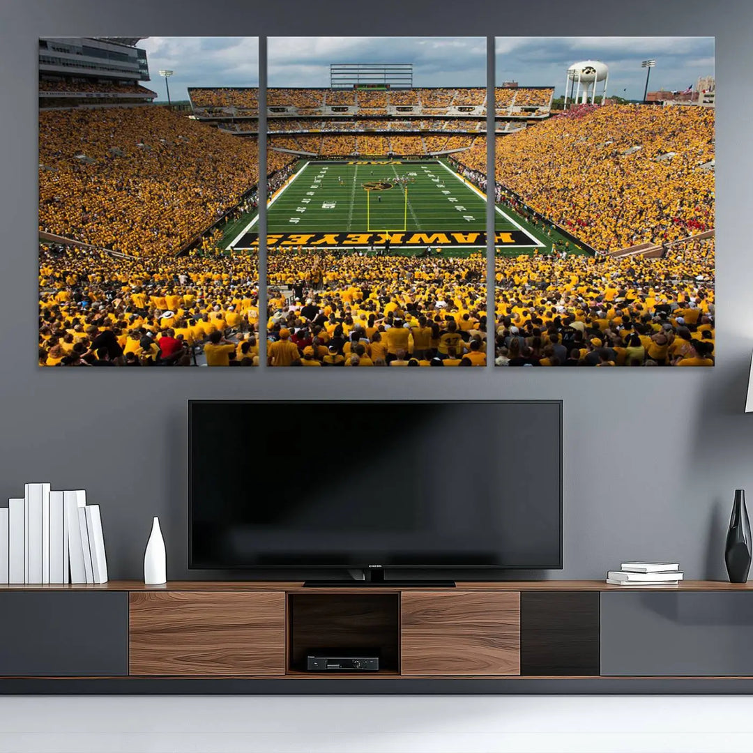 Kinnick Stadium - Iowa Hawkeyes Football Team Print - Iowa City Kinnick Stadium Wall Art Canvas Print