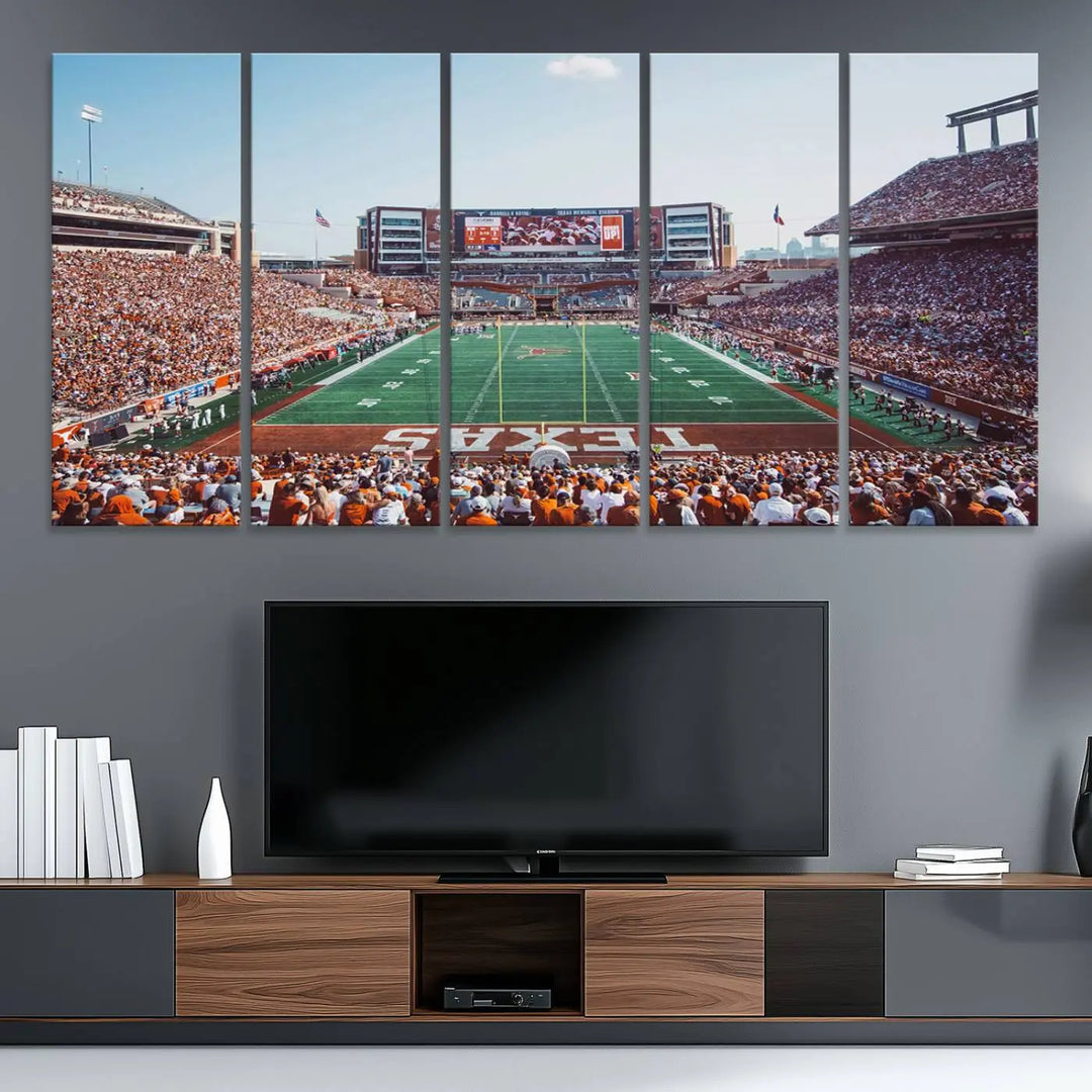 University of Texas Longhorns Football Team Print - Austin Darrell K Royal-Texas Memorial Stadium at Campbell-Williams Field Wall Art Canvas Print