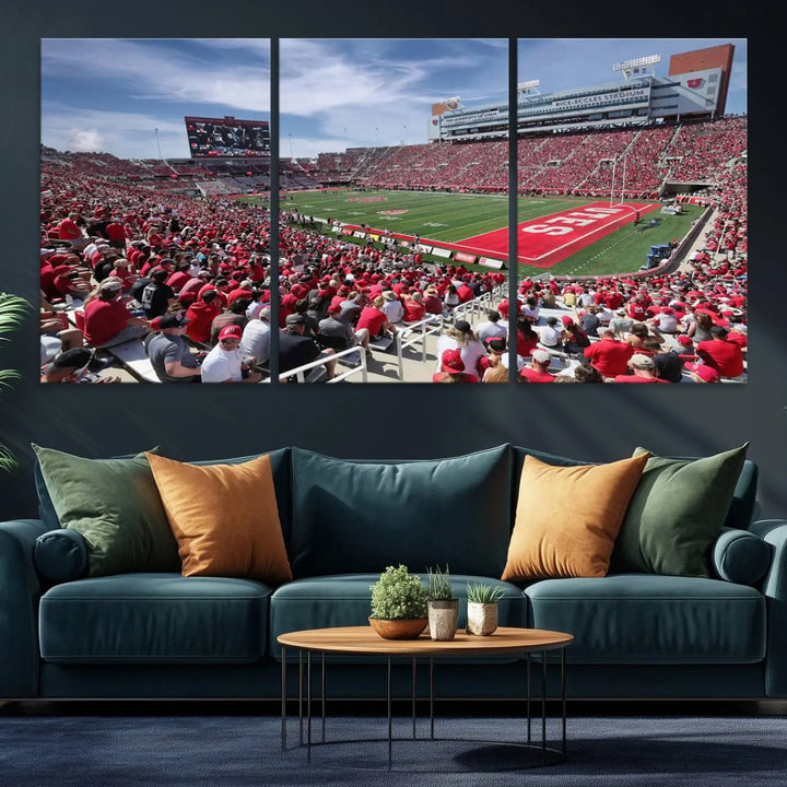 Utah Utes Football Team Print - Salt Lake City Rice-Eccles Stadium Wall Art Canvas Print