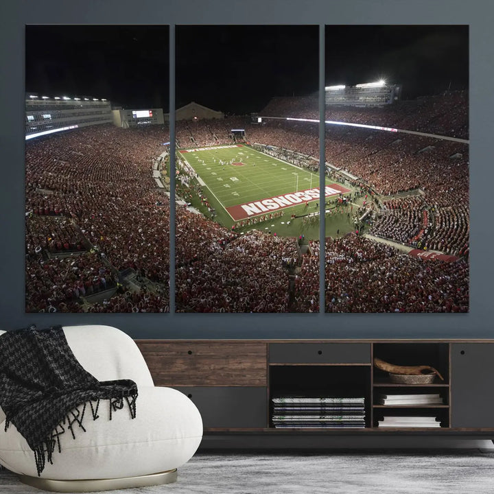 Wisconsin Badgers Football Team Print - Madison Camp Randall Stadium Wall Art Canvas Print