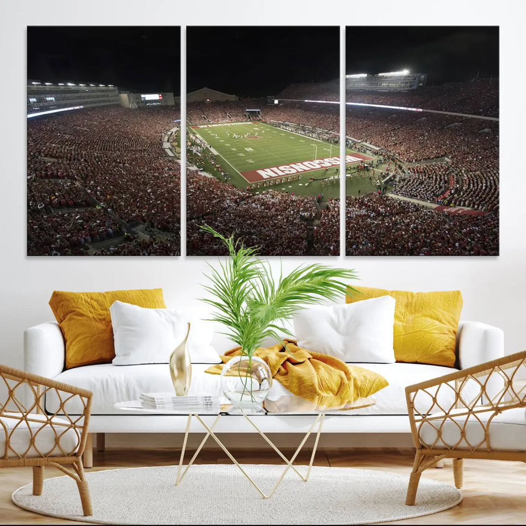 Wisconsin Badgers Football Team Print - Madison Camp Randall Stadium Wall Art Canvas Print