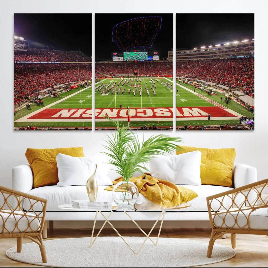 Wisconsin Badgers Football Team Print - Madison Camp Randall Stadium Wall Art Canvas Print