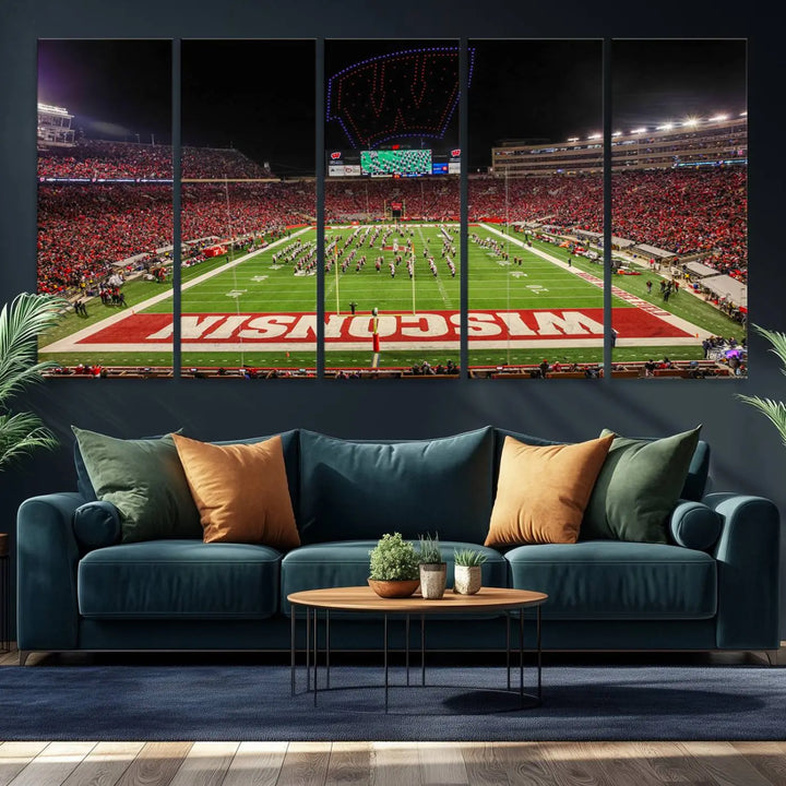 Wisconsin Badgers Football Team Print - Madison Camp Randall Stadium Wall Art Canvas Print