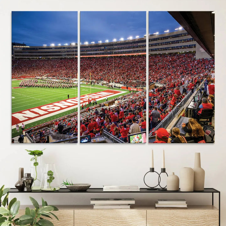 Wisconsin Badgers Football Team Print - Madison Camp Randall Stadium Wall Art Canvas Print