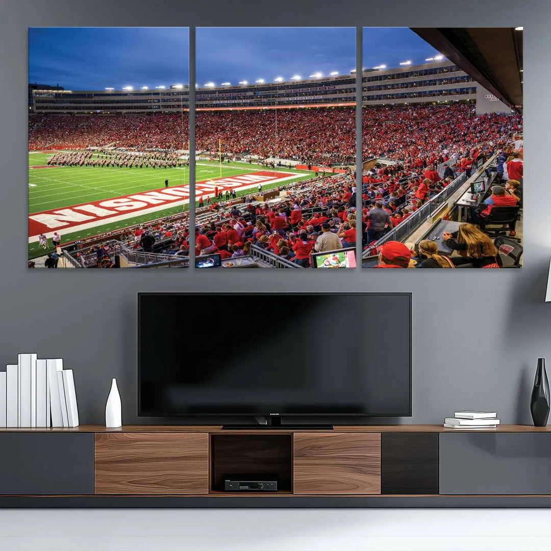 Wisconsin Badgers Football Team Print - Madison Camp Randall Stadium Wall Art Canvas Print