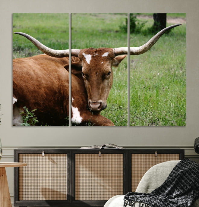 Big Horn Cow Green Grass Animal Picture Art Wall Decor Canvas Print