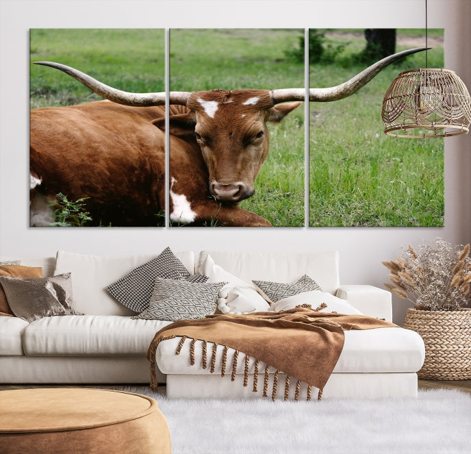 Big Horn Cow Green Grass Animal Picture Art Wall Decor Canvas Print