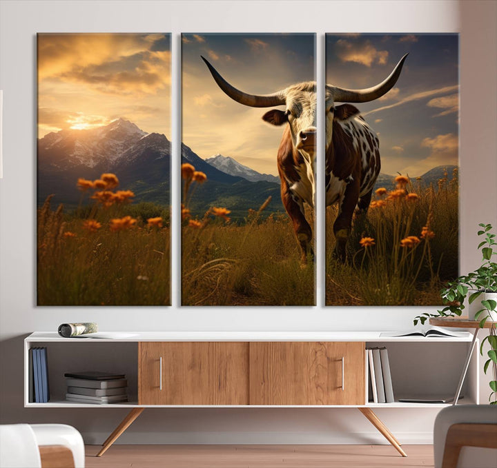 Cow Bighorn Wall Art Canvas Print, Longhorn Texas Large Cow Animal Canvas Print