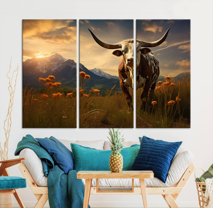 Cow Bighorn Wall Art Canvas Print, Longhorn Texas Large Cow Animal Canvas Print