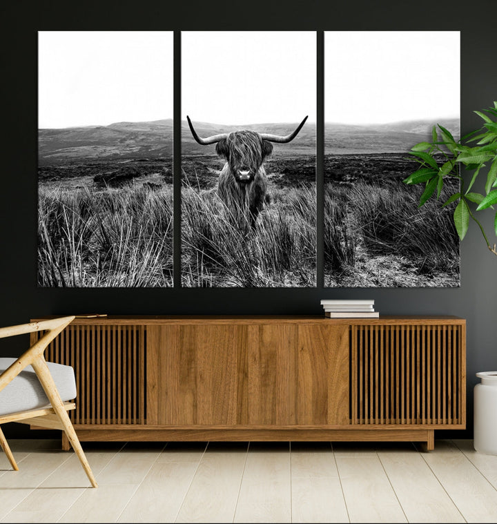 Highland Cow Canvas Wall Art Farmhouse Decor Cow Black White Print Rustic Wall Decor Animals Painting Scottish Cow Wall Art