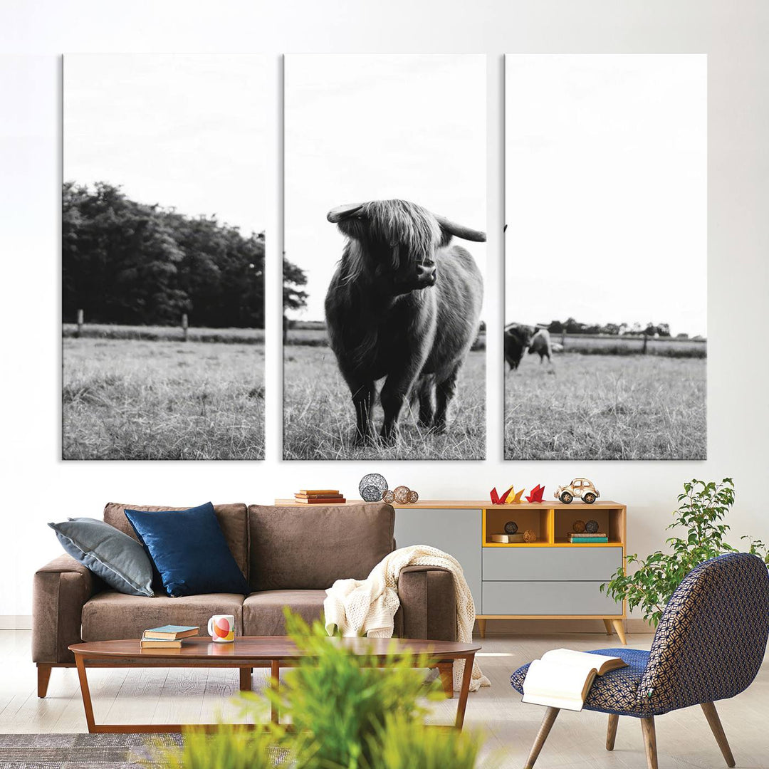 Highland Cow Canvas Wall Art Print - Black and White Scottish Highland Cow Photography Canvas Print, Farmhouse Decor for Living Room or Office