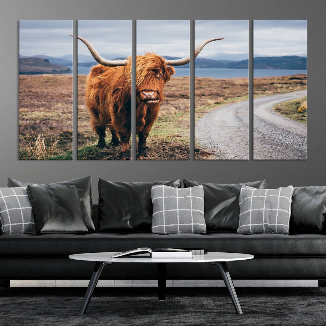 Highland Cow Large Canvas Wall Art Print Nature Photography Art Landscape Wall Art Home Decor Cattle Canvas Print Animal Art Living Room Wall Art Framed Original Canvas Art Birthday Gift