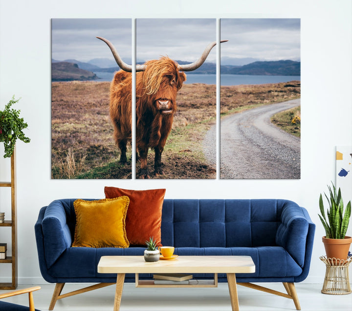 Highland Cow Large Canvas Wall Art Print Nature Photography Art Landscape Wall Art Home Decor Cattle Canvas Print Animal Art Living Room Wall Art Framed Original Canvas Art Birthday Gift