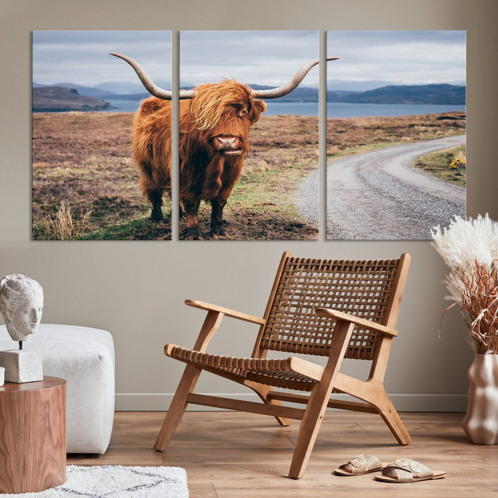 Highland Cow Large Canvas Wall Art Print Nature Photography Art Landscape Wall Art Home Decor Cattle Canvas Print Animal Art Living Room Wall Art Framed Original Canvas Art Birthday Gift