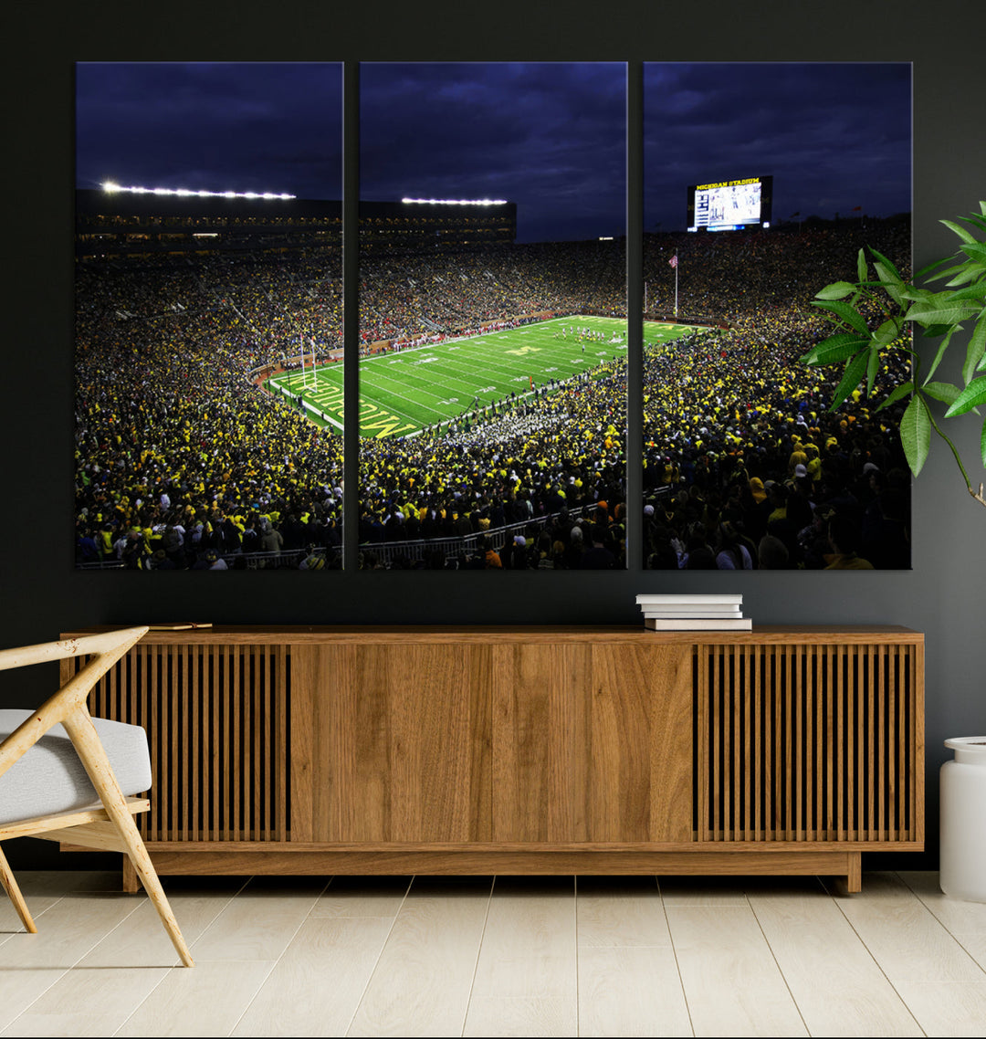 Michigan Football Stadium Wall Art Canvas Print, NFL Wall Art, Sports Room Wall Art Print, Sports Grill Bar Wall Decor, Football Lover Decor