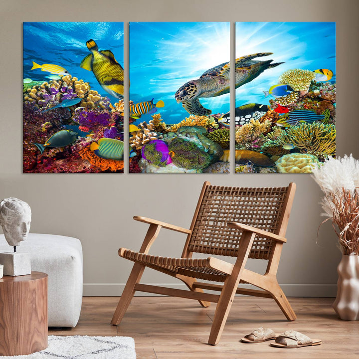 Ocean Underwater Life Turtle Wall Art Canvas Print