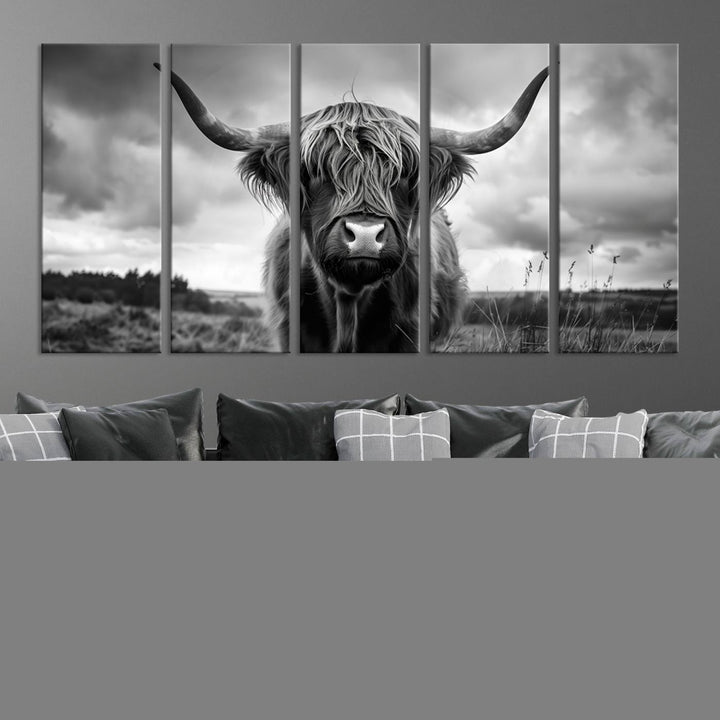 Scottish Highland Cow Longhorn Canvas Wall Art Print, Large Highland Cow Horn Wall Art Canvas Print for Living Room, Modern Farmhouse Decor