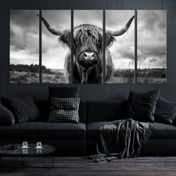 Scottish Highland Cow Longhorn Canvas Wall Art Print, Large Highland Cow Horn Wall Art Canvas Print for Living Room, Modern Farmhouse Decor