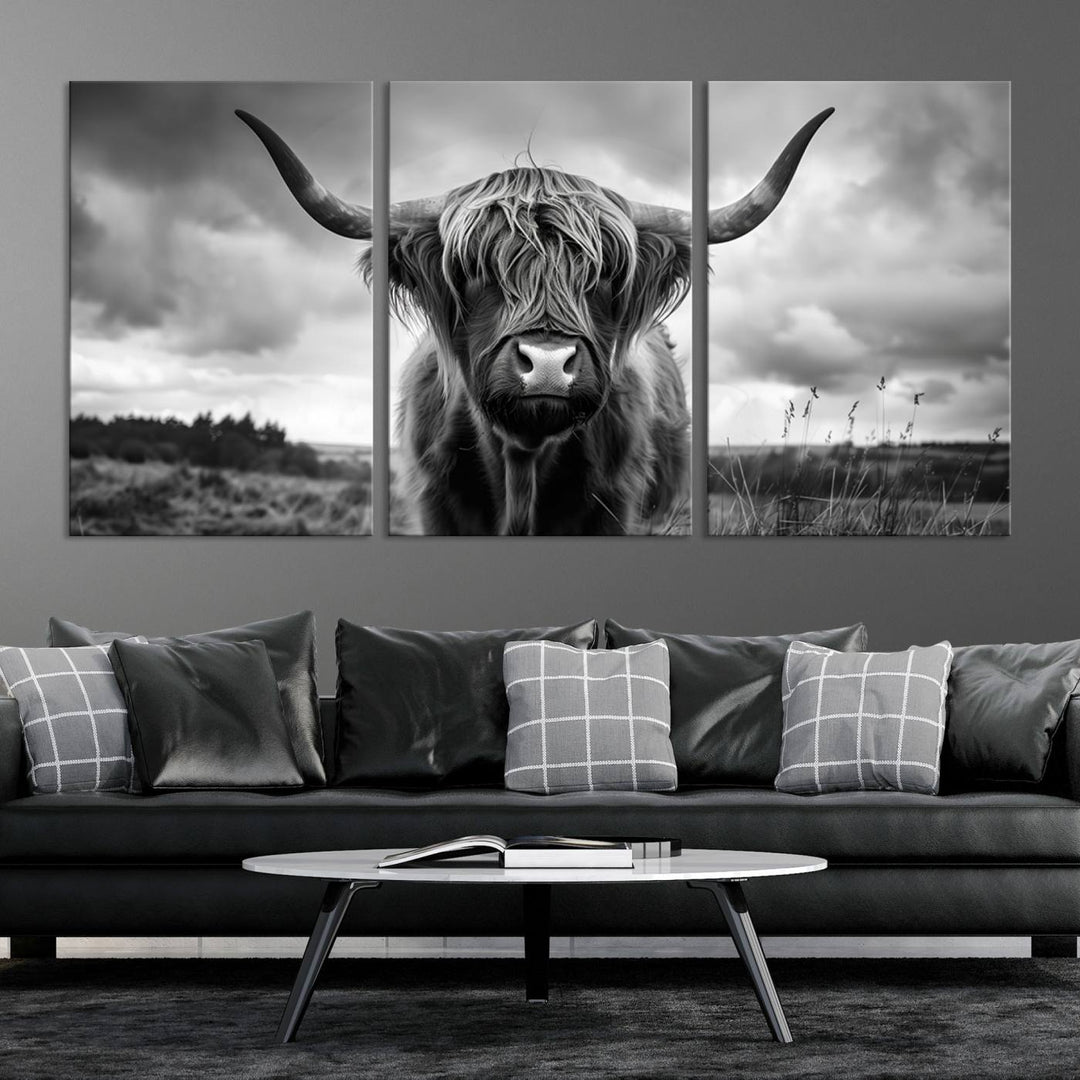 Scottish Highland Cow Longhorn Canvas Wall Art Print, Large Highland Cow Horn Wall Art Canvas Print for Living Room, Modern Farmhouse Decor