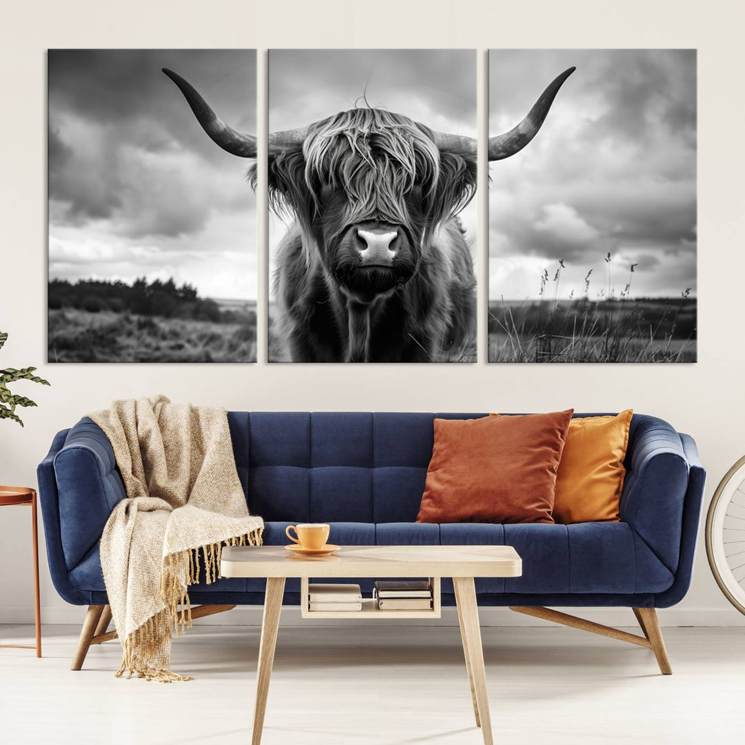 Scottish Highland Cow Longhorn Canvas Wall Art Print, Large Highland Cow Horn Wall Art Canvas Print for Living Room, Modern Farmhouse Decor